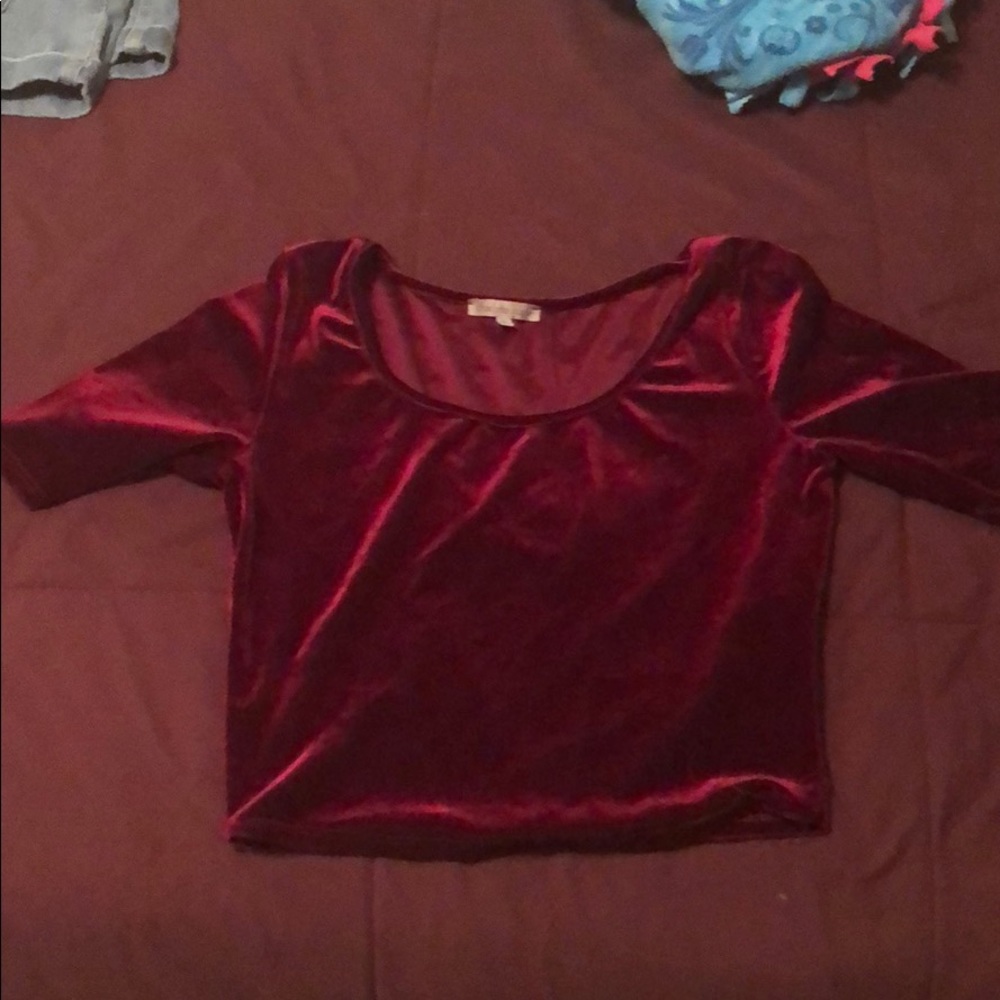 Crop top
